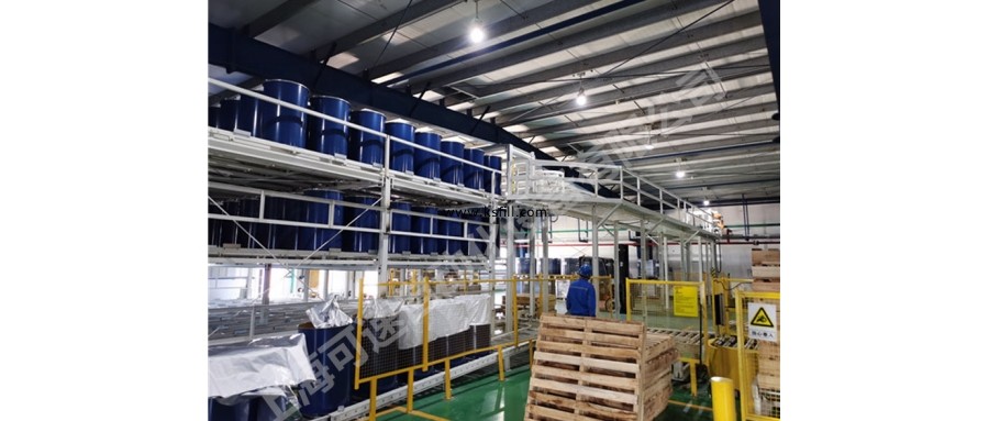 200L鹽酸自動(dòng)碼垛灌裝機(jī)